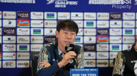 SUDAH SIAP: Pelatih Indonesia Shin Tae-yong saat konferensi pers sebelum pertandingan menghadapi Australia. (Foto PSSI)