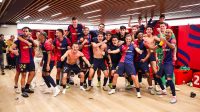 SIAP LANJUTKAN PESTA: Para pemain FC Barcelona berpesta di ruang ganti setelah berhasil mengalahkan Real Madrid di laga El Clasico, Minggu (11/5/2025) lalu. (Official FC Barcelona)
