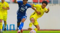 TURUN KASTA: Barito Putra (kuning) harus turun kasta ke Liga 2 meski di akhir liga mempersembahkan kemenangan atas PSIS Semarang. (Official Liga 1)