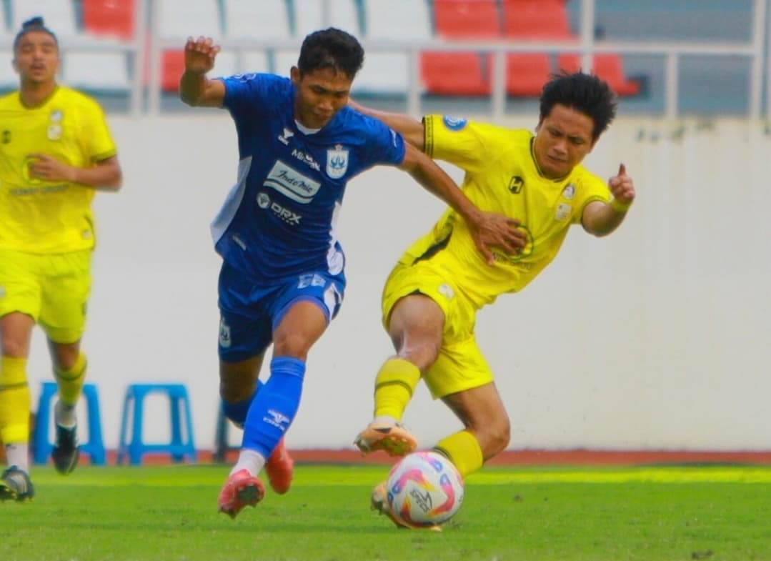 TURUN KASTA: Barito Putra (kuning) harus turun kasta ke Liga 2 meski di akhir liga mempersembahkan kemenangan atas PSIS Semarang. (Official Liga 1)