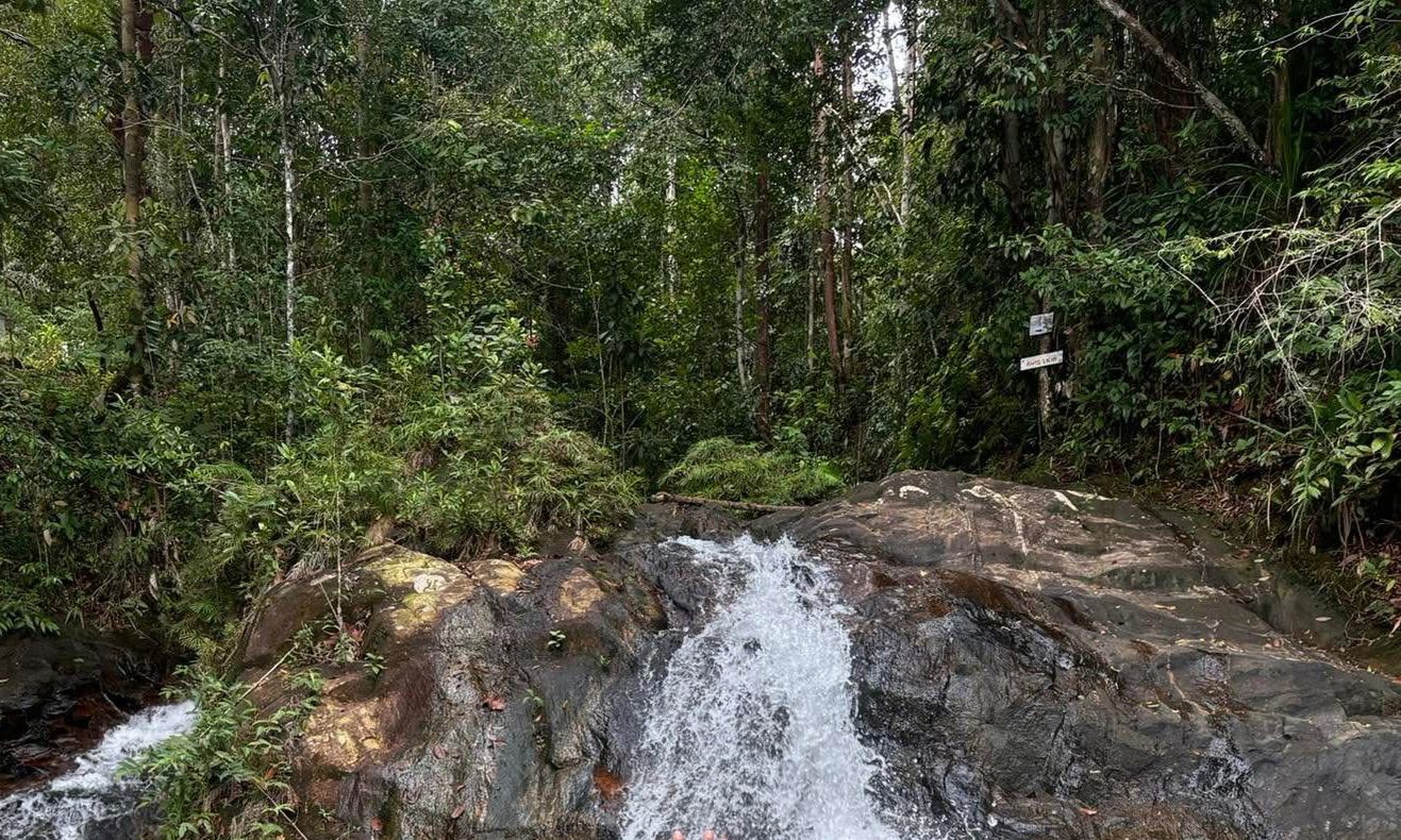 Air Terjun Batu Ampar Tenggarong Seberang Kabupaten Kutai Kartanegara