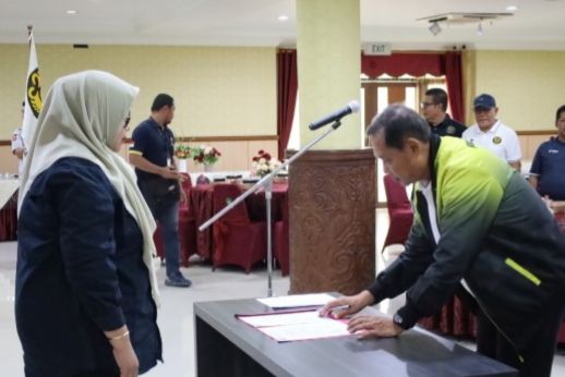 DIKUKUHKAN: Kepengurusan PELTI Kukar periode 2024-2028 dilantik di Ruang Serbaguna Sekretariat DPRD Kukar, Sabtu (17/5/2025). (Ist)