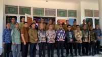SANGAT POTENSI: Kepala DPMD Kukar Arianto saat hadir kunjungan dari Pemkab Wajo. (Linikaltim.id)