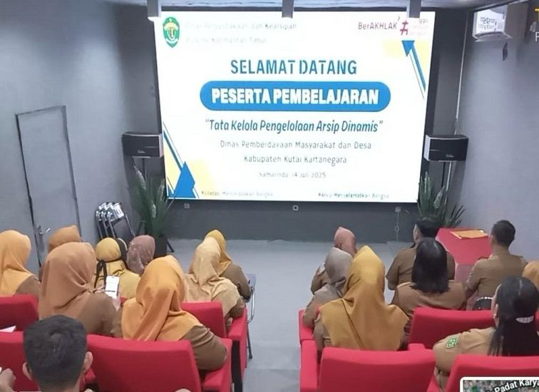 TATA KELOLA: DPMD Kukar berkunjung ke Dinas Perpustakaan dan Kerasipan Provinsi Kaltim. (Ist)