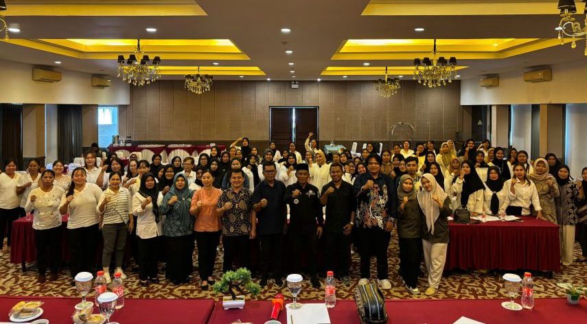 BISA MANDIRI: Pelatihan PKK RT di Desa Lung Anai dan Jonggon Desa oleh DPMD Kukar. (Ist)